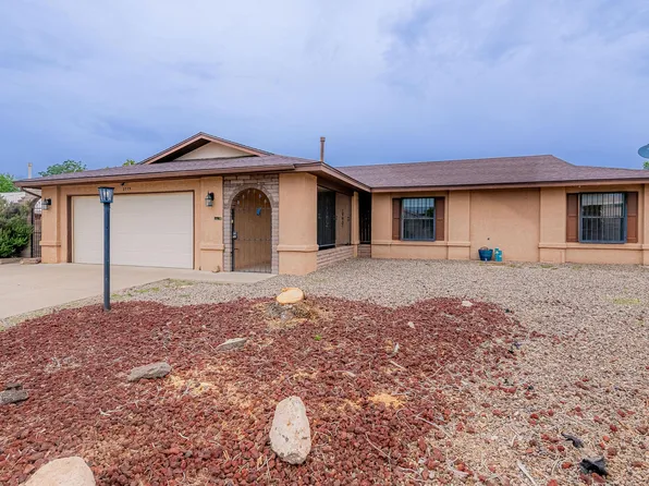 2775 W Island Dr SE, Rio Rancho, NM 87124