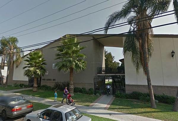 2nd image of 1452 Laurel Ave APT 34