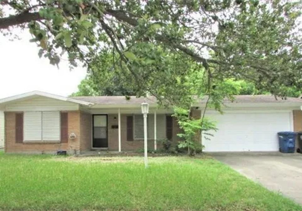 1st image of 1037 Hamlin Dr