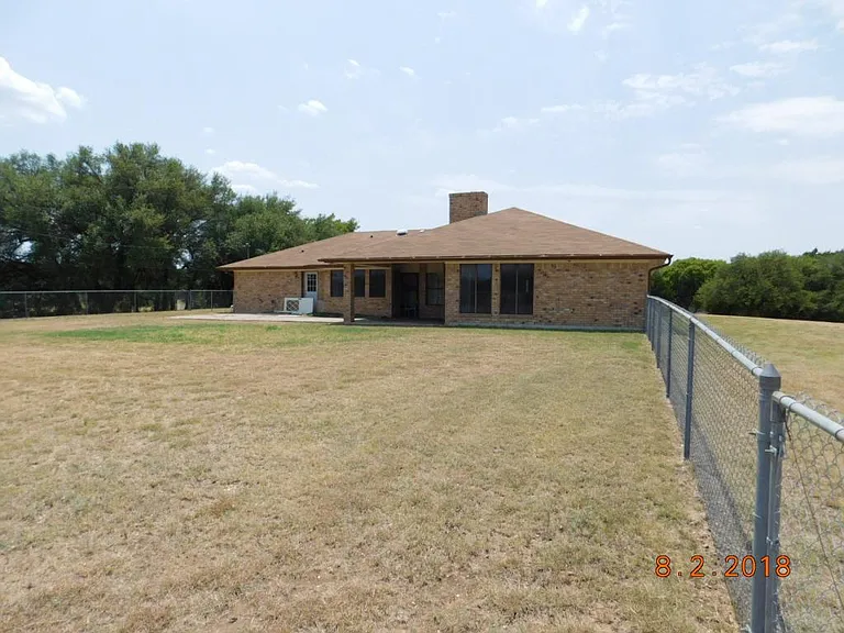 2315 E Highway 190 — Photo 50