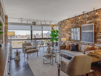 380 Mountain Rd APT 808, Union City, NJ, 07087