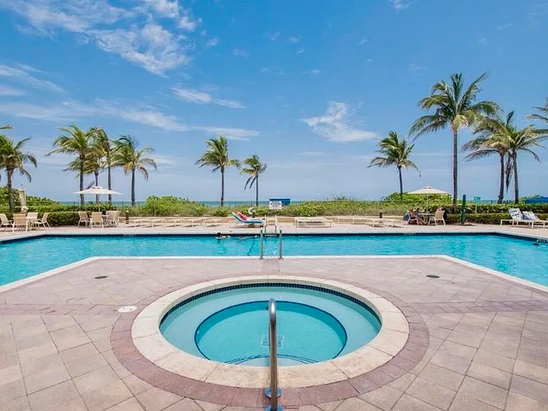2080 S Ocean Dr #8 — Photo 32