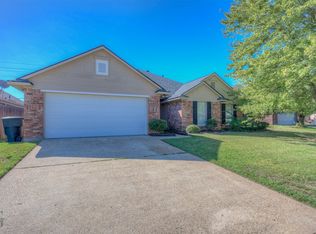 5904 Midland St, Bossier City, LA 71111