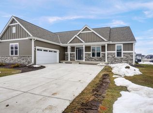 N111W7096 Augusta Ln, Cedarburg, WI 53012