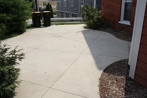 612 N Walnut St — Photo 8
