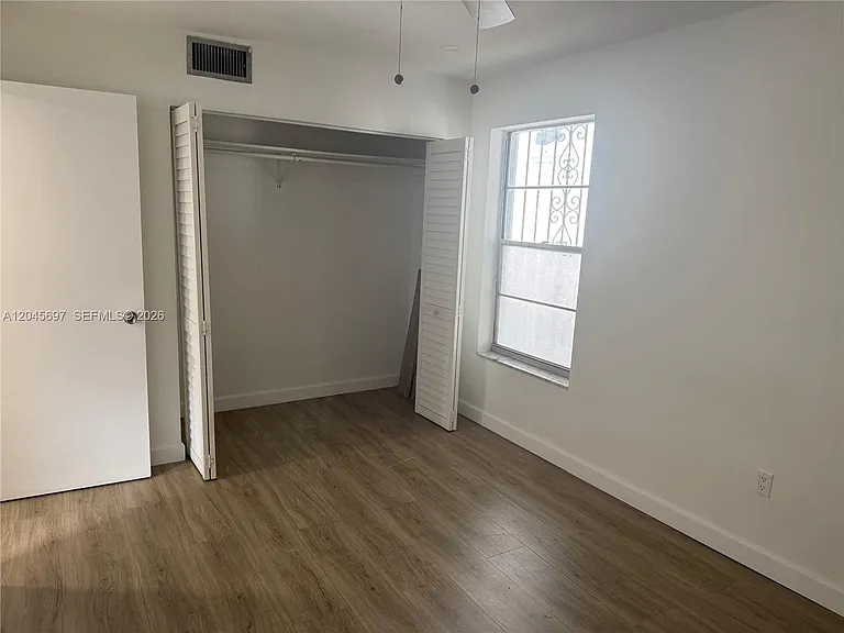 767 SW 9th St #202 — Photo 14
