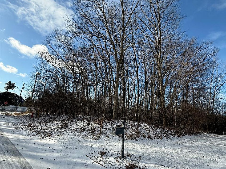 2nd image of 2390 Klingensmith Rd