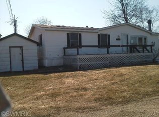 17857 Point Dr, Barryton, MI 49305