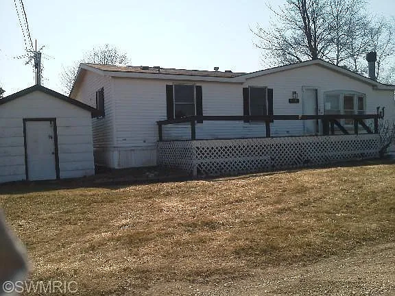 17857 Point Dr photo 1