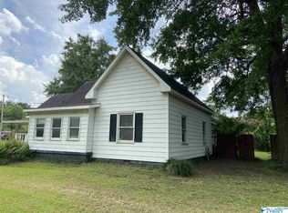 819 Carridale St SW, Decatur, AL 35601