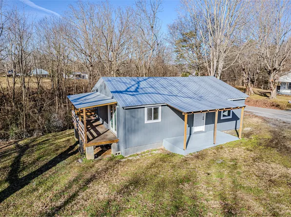 136 County Road 909, Etowah, TN 37331