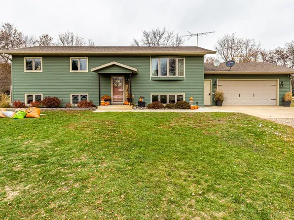 19146 7th Ave S, Hawley, MN 56549