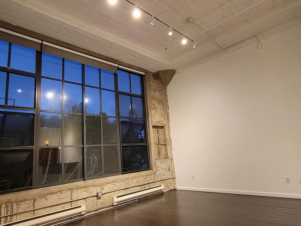 1st image of 601 4th St Unit 227
