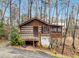 2335 Summer Ln, Sevierville, TN 37876