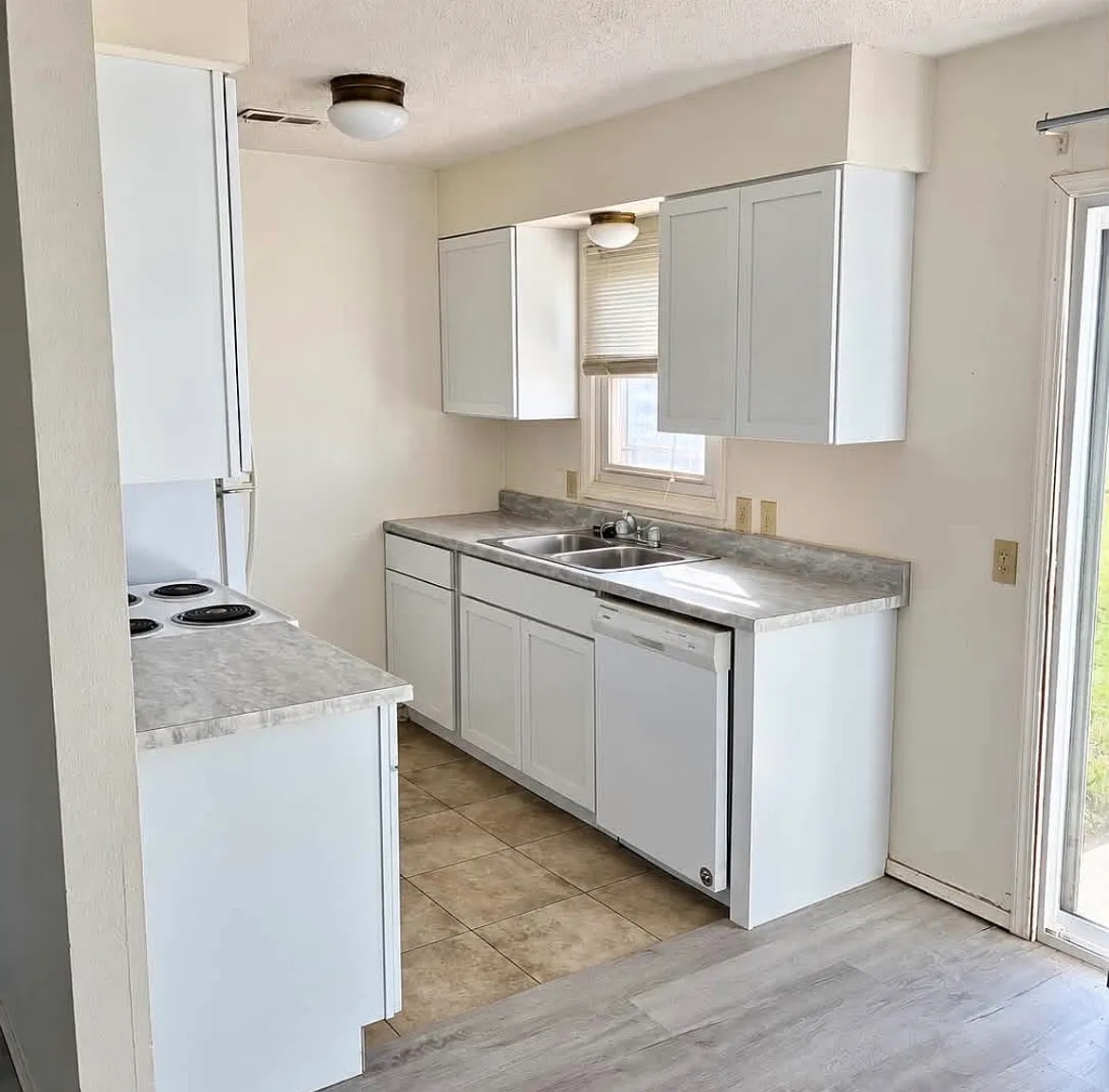 2 bed, $675 — Photo 1