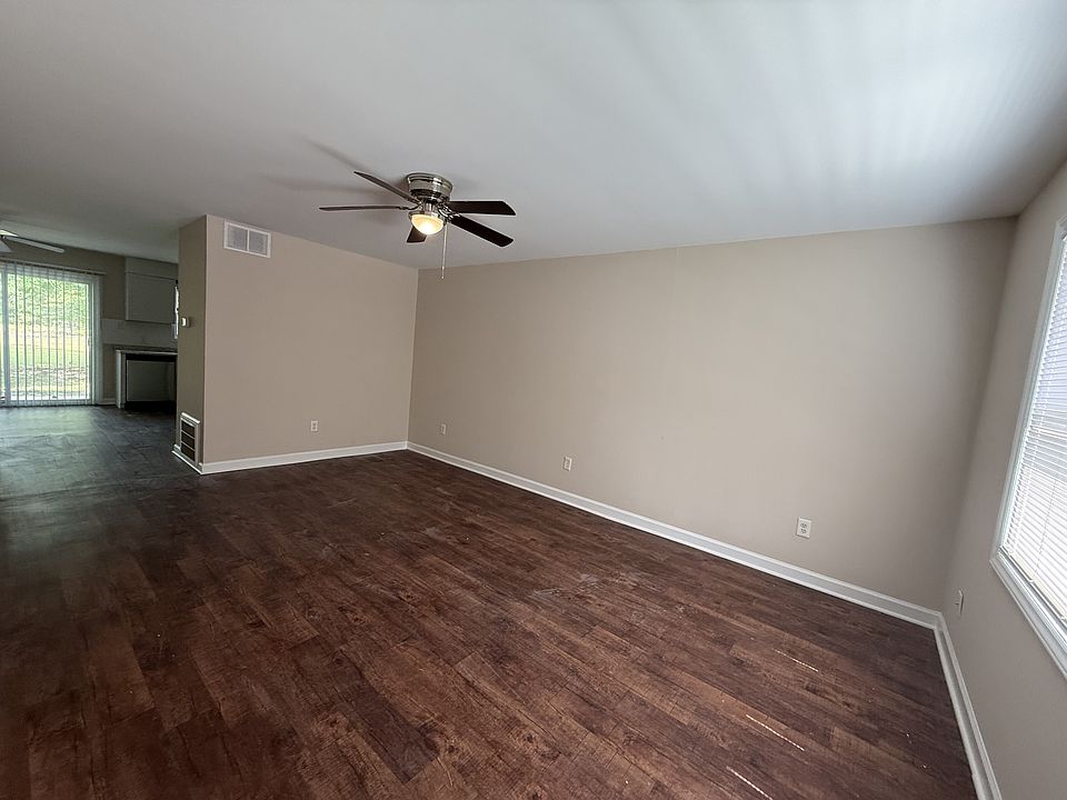 1st image of 841 Lewis Dr APT D