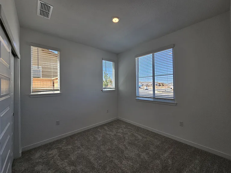 3569 Vestland Way — Photo 8