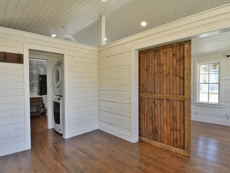 4875 Main St #TINY — Photo 22