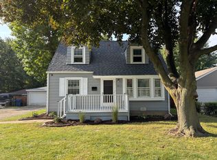 10833 Wellington St, Melrose Park, IL 60164