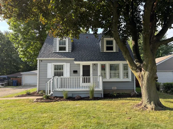 10833 Wellington St, Melrose Park, IL 60164