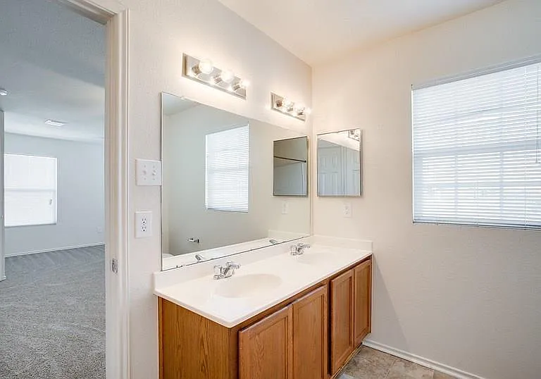 10540 Flagstaff Run — Photo 26