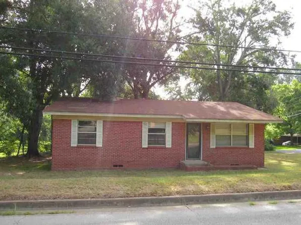 1918 Golden Rd, Tyler, TX 75701