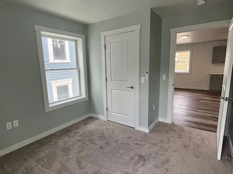 18 South St — Photo 11