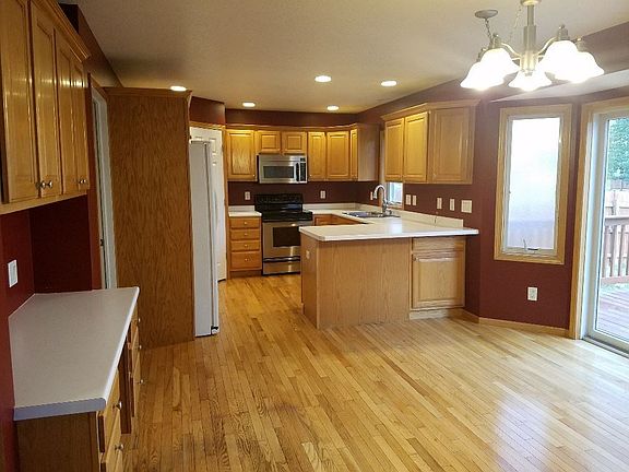 2nd image of 5226 Carey Dr