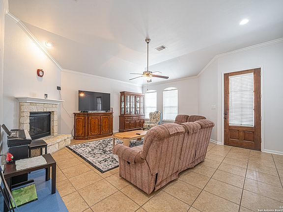 5th image of 421 Flippin Estate
