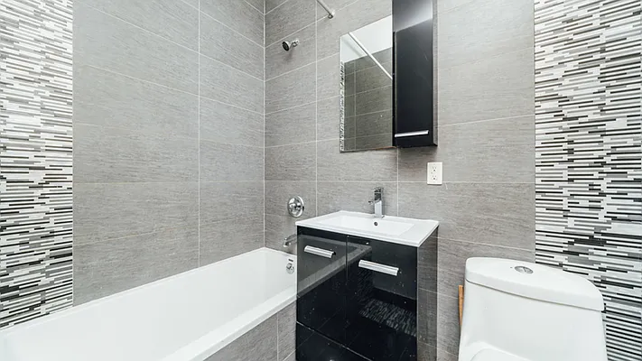 Rented by Nooklyn NYC LLC | media 6