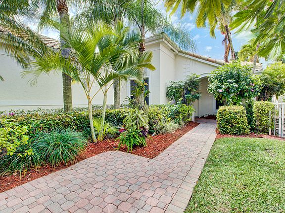 Home For Sale In Broken Sound Country Club