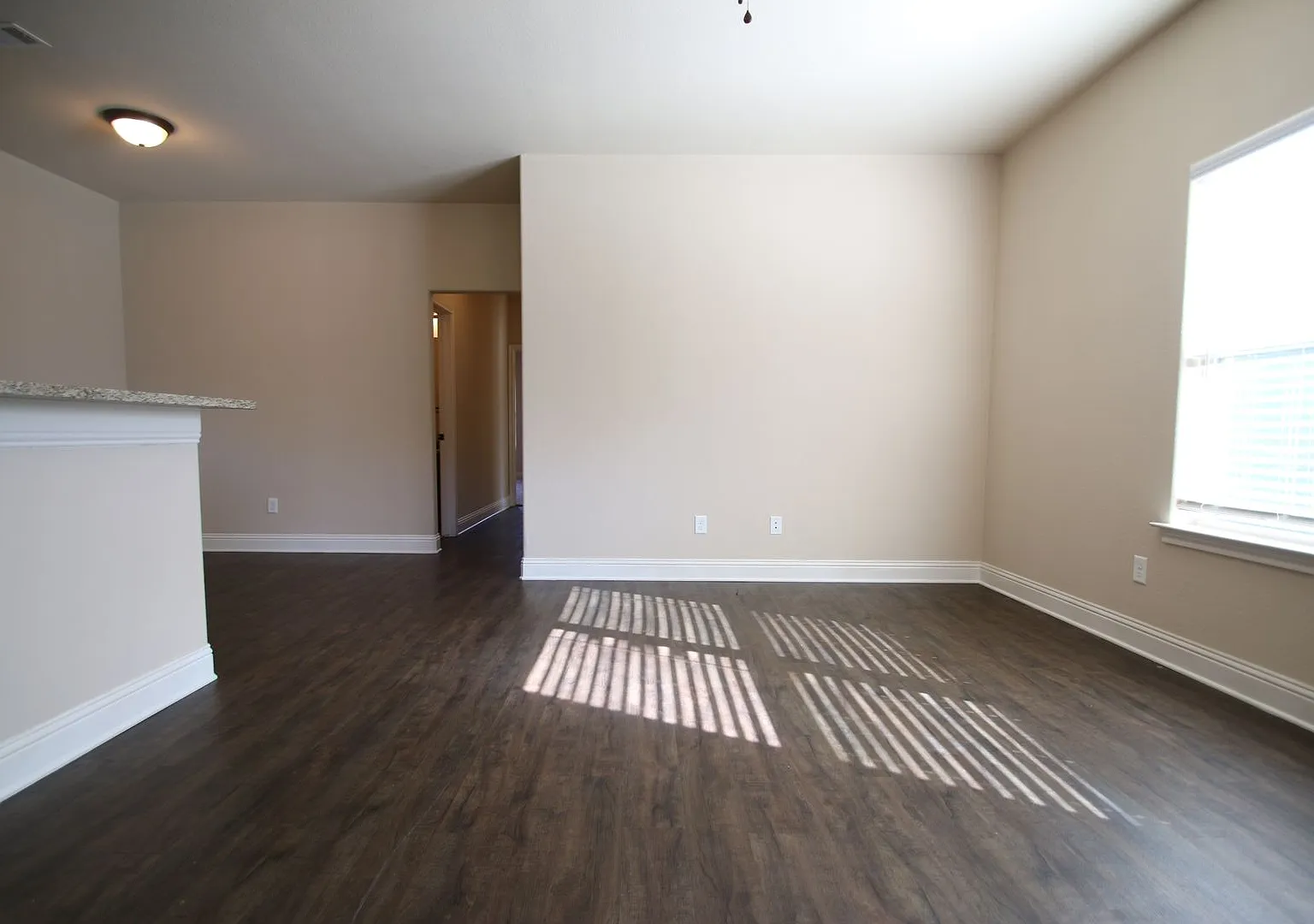 3217-3219 Karen St. — Photo 3