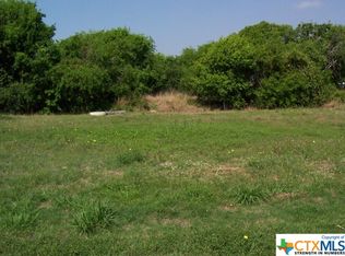 608 E Pine St, Seadrift, TX 77983