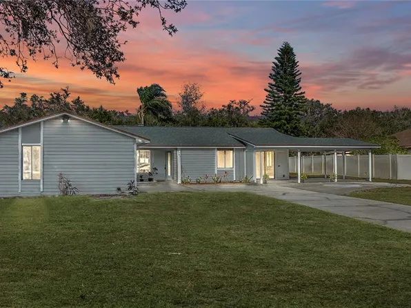 3743 Red Oak Ct, Lake Wales, FL 33898