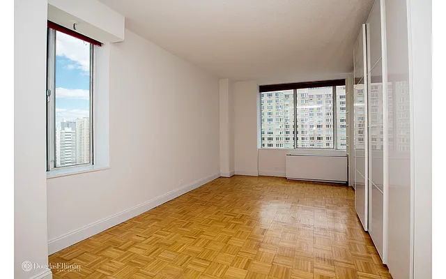 Rented by Douglas Elliman | media 4