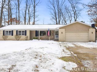 4320 Shady Oak Ct, Hudsonville, MI 49426