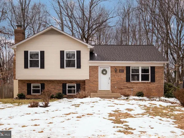 4073 Tarpon Ln, Woodbridge, VA 22193