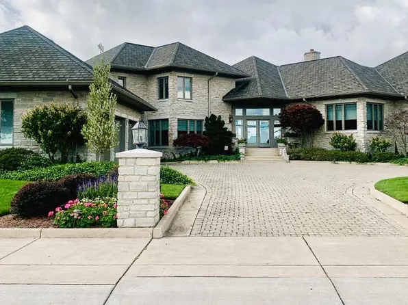 939 Cedar Point Rd, Sandusky, OH 44870