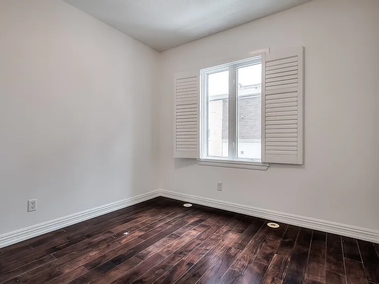 21 Pirandello St #1215 — Photo 11