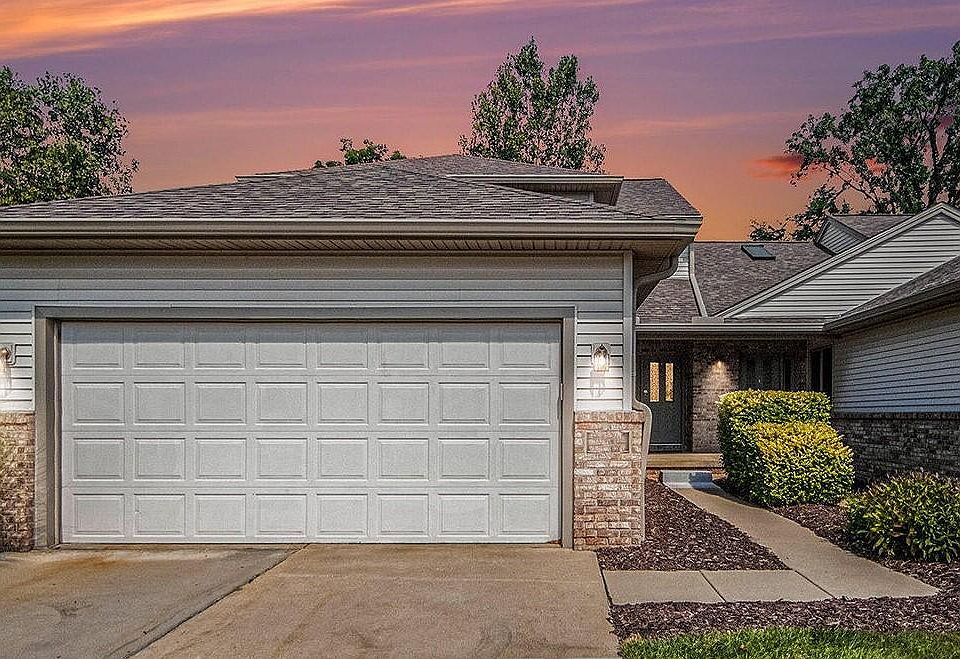 1st image of 442 Cottonwood Ln