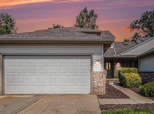 442 Cottonwood Ln, Saline, MI 48176
