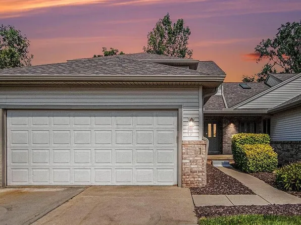 442 Cottonwood Ln, Saline, MI 48176