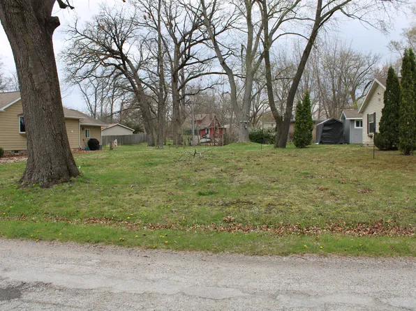 8604 W 139th Ave, Cedar Lake, IN 46303