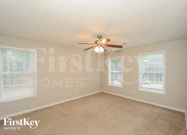 11685 Heritage Dr — Photo 10