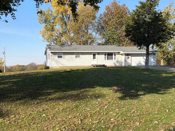 9330 214th Ave, Maquoketa, IA 52060