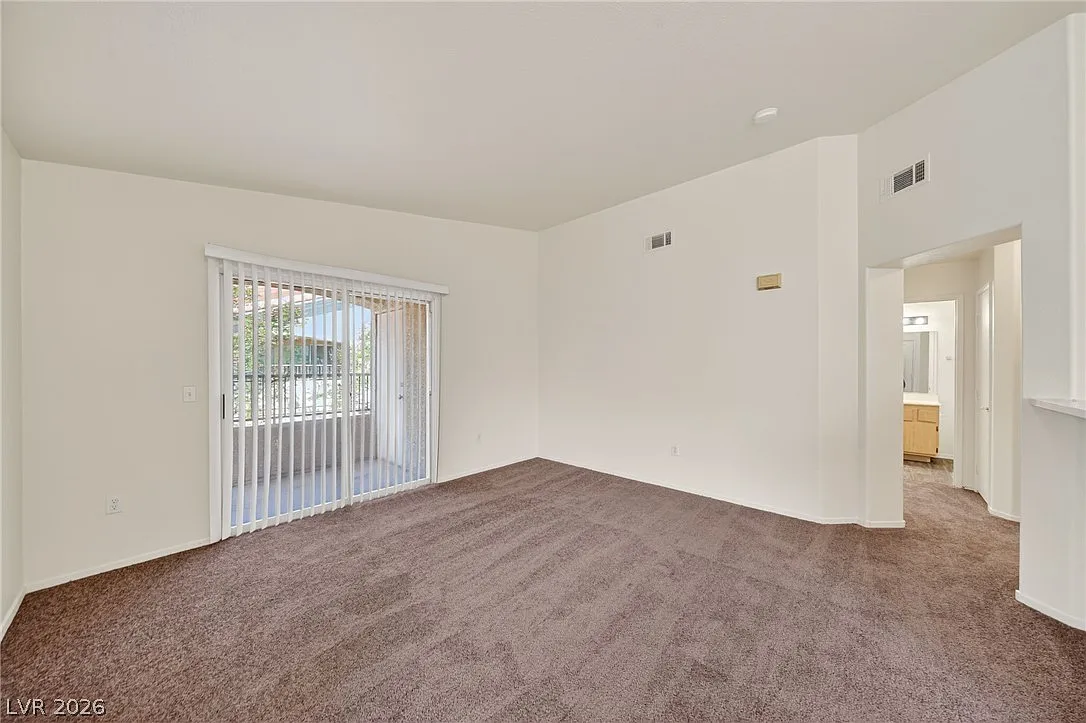 2 bed, 2.0 bath, 968 sqft, $1,340 — Photo 4