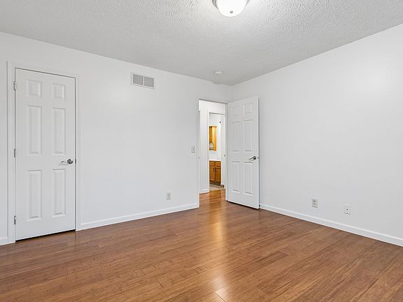 3rd image of 8538 Sheffield St