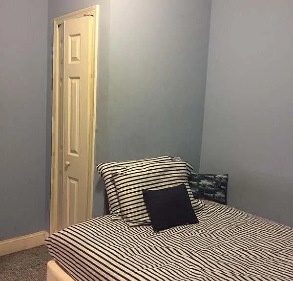 820 K St NE — Photo 11