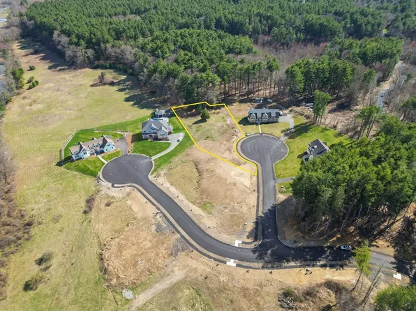4 Ruby Cir, Topsfield, MA 01983