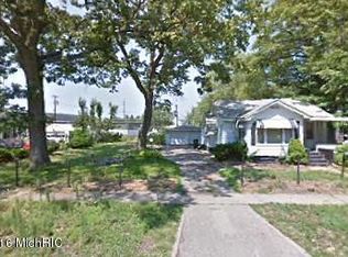 161 Hastings Ave, Benton Harbor, MI 49022